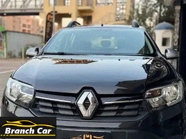 فرصة العمر! رينو سانديرو ستيب واي 2018 فابريقة بالكامل | لون فضي | 67 ألف كم | أوتوماتيك | بحالة المصنع والزيرو!