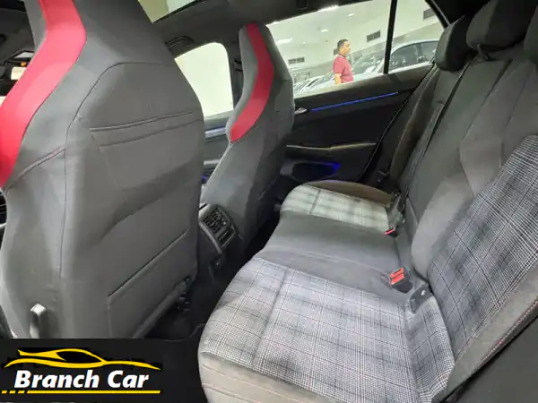فولكس فاجن جولف GTI 2024 فضي للبيع بالبحرين - 20 ألف كم فقط، ضمان شامل وفرصة لا تعوض!