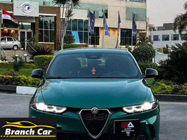 ألفا روميو تونالي 2025 فيلوسي: قوة 256 حصان وأداء إيطالي لا يُقاوم - اكتشفها الآن!