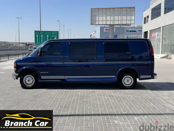 GMC Savana 2001 Blue