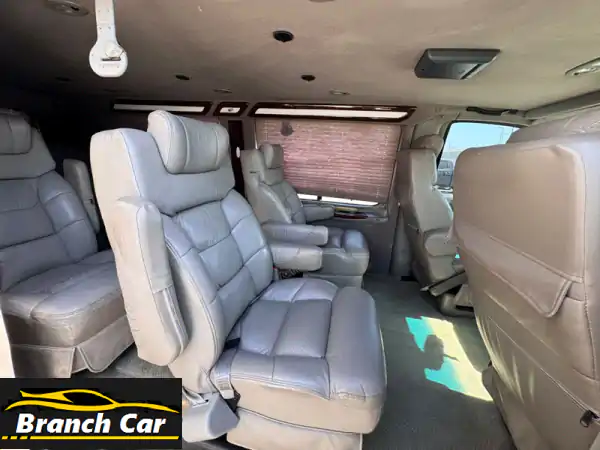 فرصة ذهبية! جي إم سي سافانا 2001 زرقاء - 22 ألف كم فقط! نظافة وفخامة بالبحرين (قابل للتفاوض)