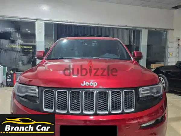 وحش الأداء الأحمر ينتظر! جيب جراند شيروكي SRT8 موديل...