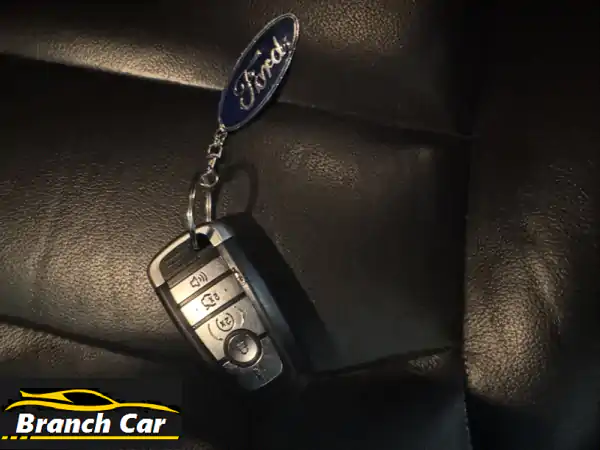 فورد إكسبلورر 2016، مواصفات أمريكية، بحالة ممتازة. موديل xlt بدفع رباعي، 7 مقاعد، خيارات كاملة تشمل