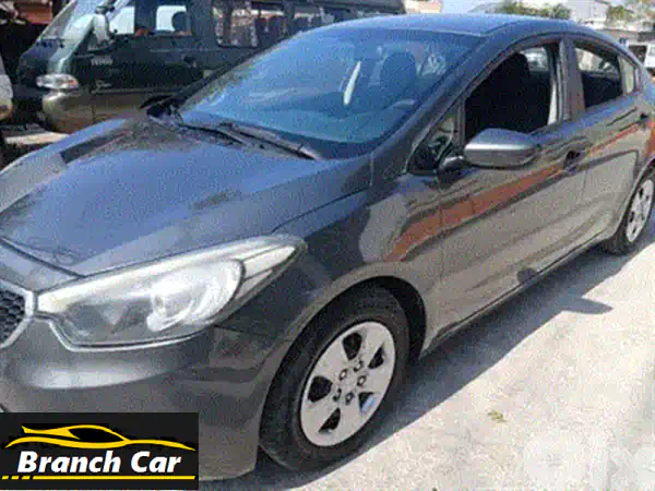 نيسان سنترا 2016 SR: الأناقة والنظافة بحالة شبه الوكالة! أزرق كحلي مميز للبيع.