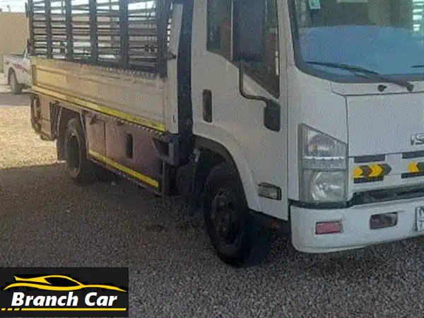 دينا موديل 2015 نظيفة وكالة ولم تستعمل كثيراً...