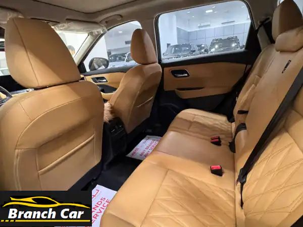 فرصة ذهبية: نيسان إكستريل 2025 أبيض فل كامل - 7 مقاعد - تحت الضمان وبحالة الوكالة!