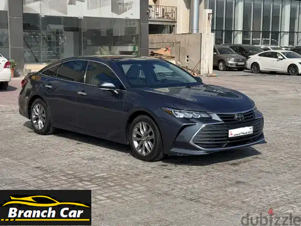 تويوتا أفالون XLE 2020 رمادي للبيع - فخامة وأداء...