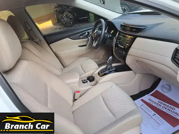 فرصة مميزة: نيسان إكس-تريل 2021 دفع رباعي (أبيض) للبيع | صيانة وكالة وتأمين حتى 2026!