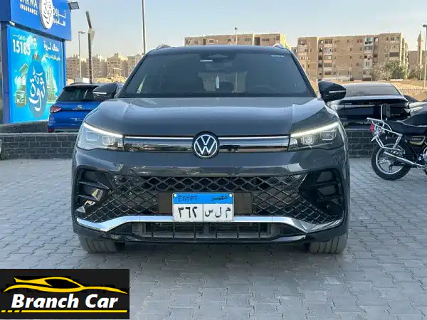 فولكس فاجن تيجوان R-Line 2024 رمادي - كأنها جديدة!...