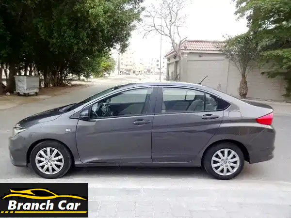 فرصة ذهبية: هوندا سيتي 2018 بحالة المصنع! ممشى 52 ألف فقط...