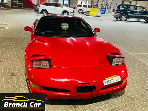 فرصة لا تفوّت: شيفروليه كورفيت 2001 حمراء –...