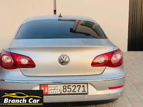 فولكس فاجن للبيع: سيارة عائلية نظيفة جداً،...