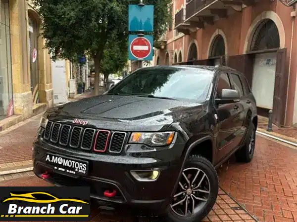 جيب جراند شيروكي تريل هوك 2017 (رمادي): المغامرة...