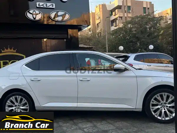 🌟 سكودا سوبيرب 2024 بيضاء فاخرة: فابريكة...
