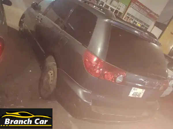 فرصة استثنائية: تويوتا سيينا 2008 - 7 ركاب، جير جديد، تحتاج محرك فقط! #دبي