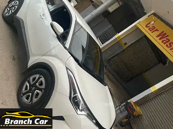 تويوتا C-HR 2018 بيضاء | نظافة استثنائية، وارد |...