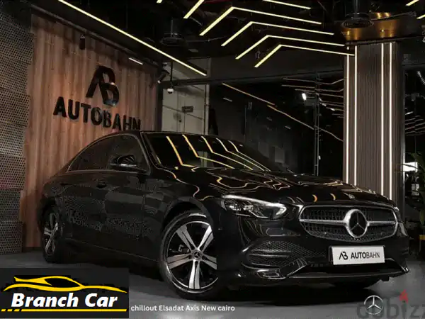 استمتع بالفخامة المطلقة: مرسيدس C180 2023 سوداء...