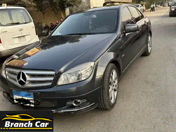 مرسيدس C180 2015 أسود للبيع | فخامة وأداء ممتاز (مستعملة بحالة رائعة)