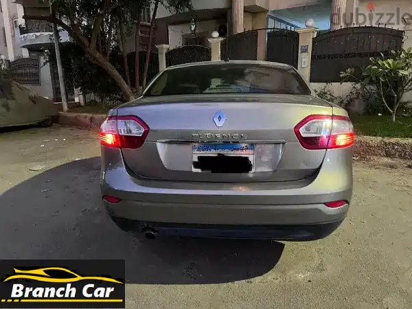 رينو فلوانس 2015 ذهبي توب لاين: فابريكا بحالة...