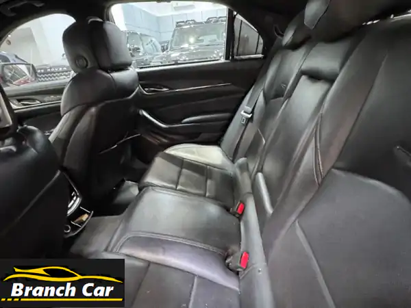 Cadillac CTS 2014 أحمر | فل أوبشن | سقف بانورامي | 1700 د.ب (قابل للتفاوض) | فخامة بأداء رياضي!