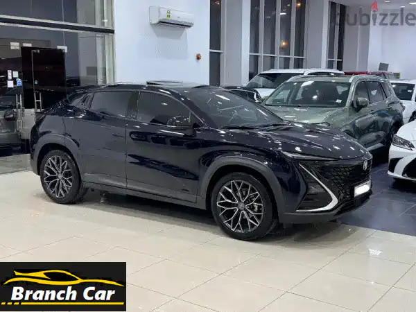 استمتع بالفخامة والأداء: شانجان UNI-T 2023 سوداء...