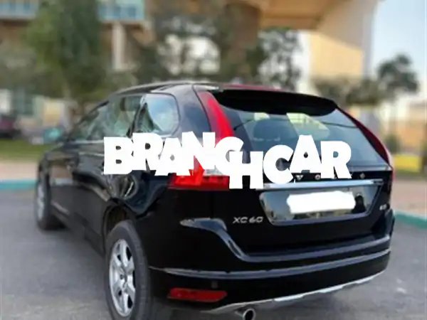 فولفو XC60 D3 أوتوماتيك 2014 - حالة ممتازة! (240,000 كم)