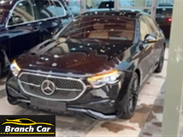 مرسيدس E 200 AMG نايت باكيج 2024 - جديدة كليا!  (قسط أو كاش)