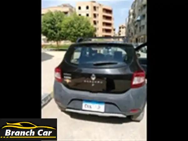 رينو سانديرو ستيبواي SUV فابريكا بالكامل - فرصة ذهبية في المقطم!