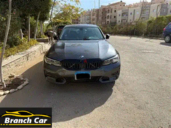 بي إم دبليو 320i M Sport 2018 - فرصة ذهبية! (رمادي، بدون رش، 20 ألف كم)