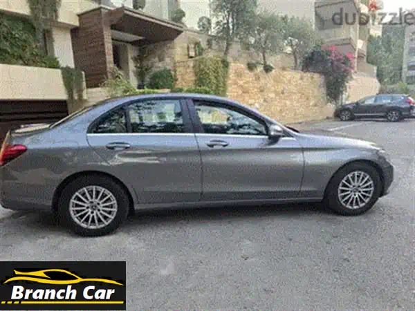 مرسيدس C-Class 2018 - بحالة ممتازة! 90,000 كم فقط - فرصة لا تُفوّت!