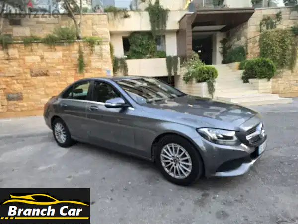 مرسيدس C-Class 2018 - بحالة ممتازة! 90,000 كم فقط - فرصة...