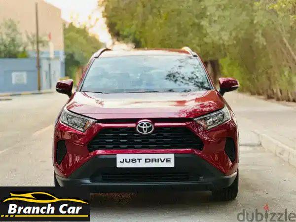 تويوتا RAV4 2021 حمراء - بحالة ممتازة - مالك واحد - صيانة الوكيل الكاملة