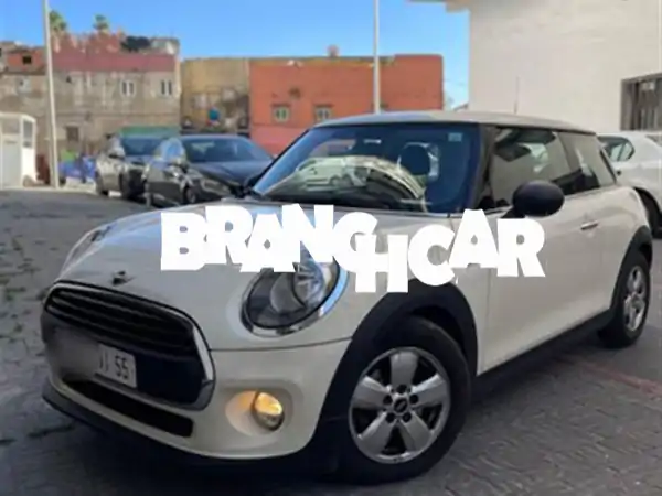 Mini One Diesel 2015 - بحالة ممتازة! فقط 120,000 كم!