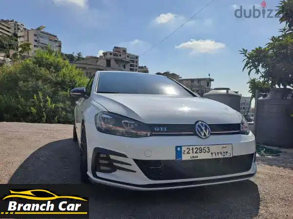 فولكس واجن جولف GTI 2018 - بحالة ممتازة!...