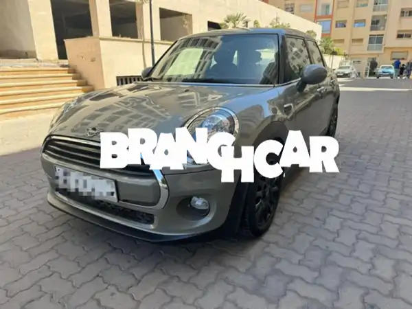 Mini One أوتوماتيك 2018 بحالة ممتازة!  سعر قابل للتفاوض