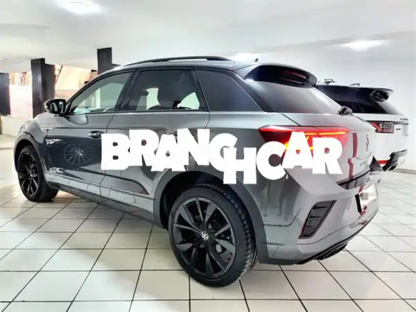 فولكس واجن T-ROC R-Line 2024 -  الرفاهية والأداء في سيارة واحدة!