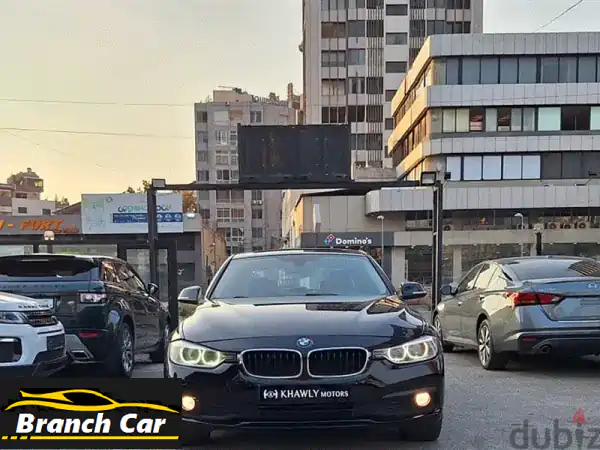 BMW 320i موديل 2013 بحالة ممتازة - فرصة لا تُفوّت!