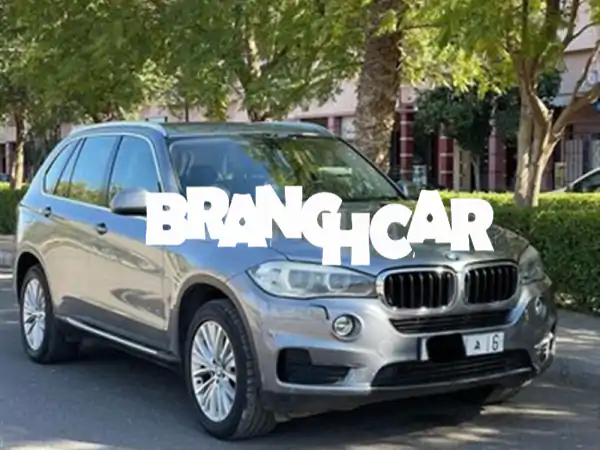 BMW X5 xDrive 200000 كم - فاخرة، بحالة ممتازة، سعر مغرٍ!