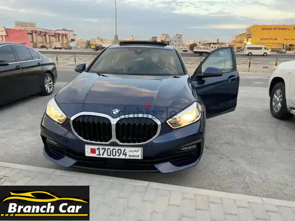 BMW 120i Hatchback 2021 - بحالة ممتازة، جاهزة للسفر! (ضمان شامل)