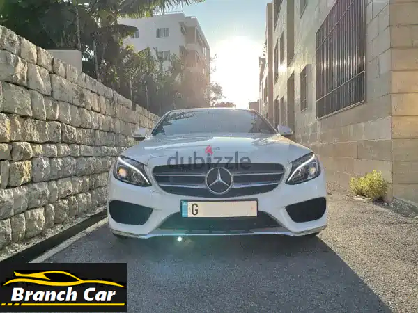 مرسيدس بنز C-Class 2015 (C300) بيضاء - بحالة ممتازة!...