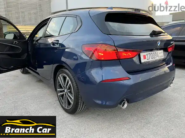 BMW 120i Hatchback 2021 - بحالة ممتازة، جاهزة للسفر! (ضمان شامل)