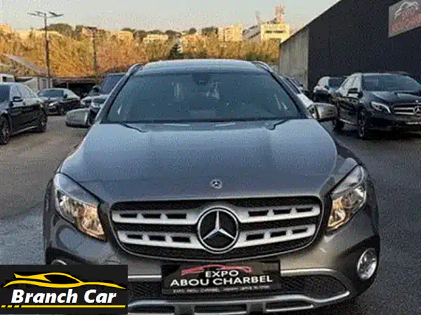 مرسيدس بنز GLA 250 4MATIC 2015 -  فخامة وأداء استثنائي بسعر مميز!