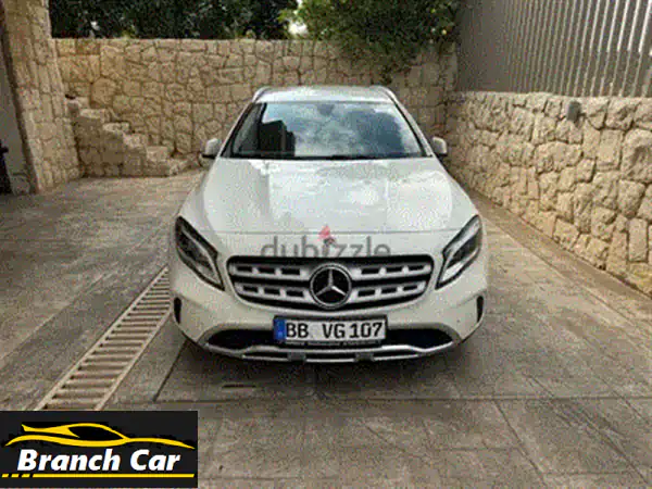 مرسيدس بنز GLA250 4MATIC 2015 - بحالة ممتازة، صفر حوادث!