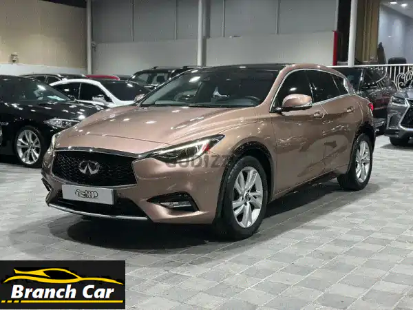 Infiniti Q30 2019 ذهبية - فل أوبشن، بحالة ممتازة!...