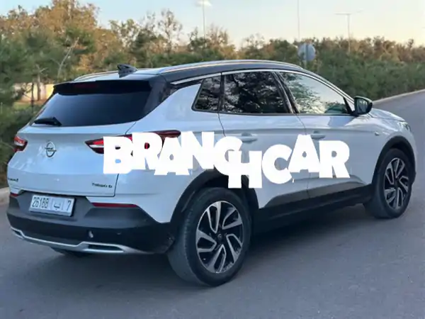 أوبل جراندلاند X 2020 بحالة ممتازة - فرصة لا تُفوّت!