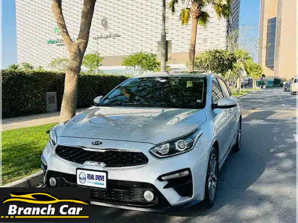 كيا سيراتو 2019 بحالة ممتازة - صفر حوادث - خيار كامل -...