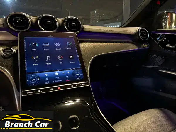 مرسيدس بنز C180 AMG 2024 -  فخامة ألمانية بلمسة رياضية! 7600...