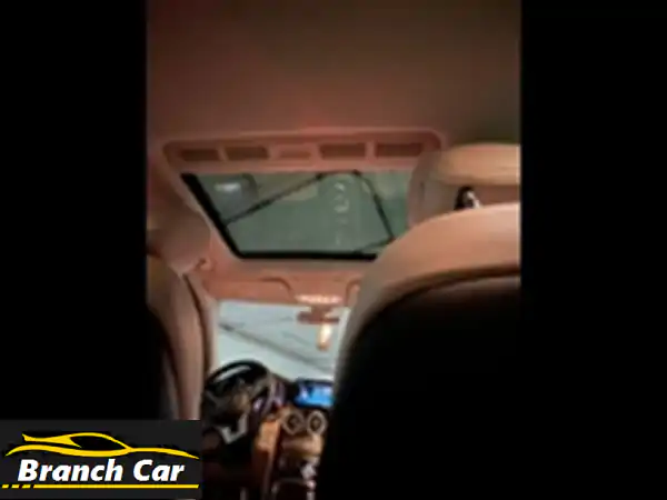 مرسيدس C 300 (مثل الجديدة!) للبيع في الشارقة - فرصة...