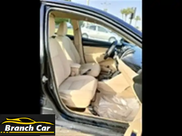 تويوتا ياريس 2014 أوتوماتيك - بحالة ممتازة!...