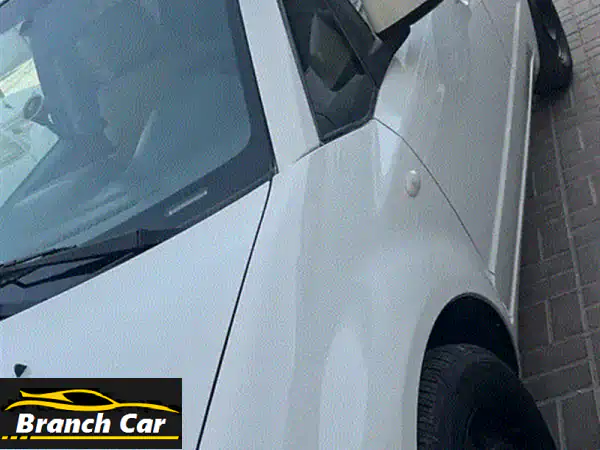سوزوكي SX4 2011 بيضاء - بحالة ممتازة! فرصة لا تُفوّت!